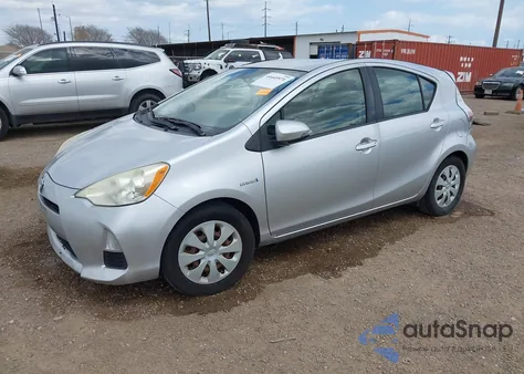 2012 Toyota Prius C Three z USA, uszkodzony, nr VIN JTDKDTB32C1019928